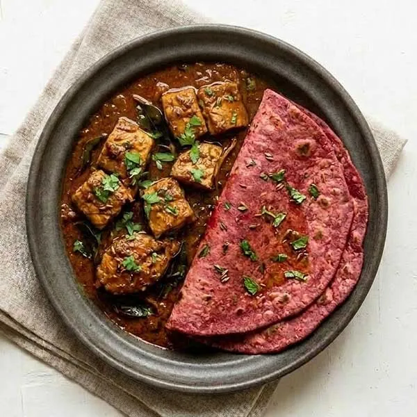 Andhra chapala pulusu with beetroot roti